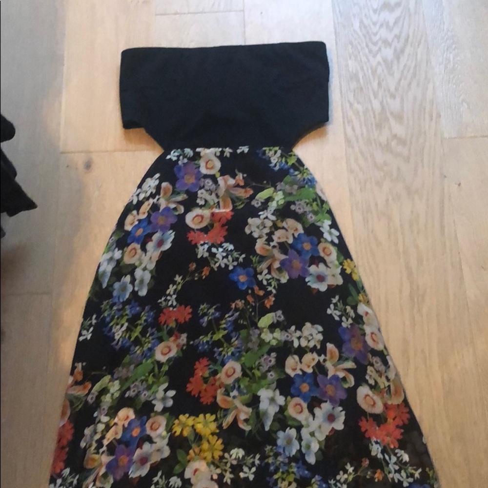 Floral backless maxi dress